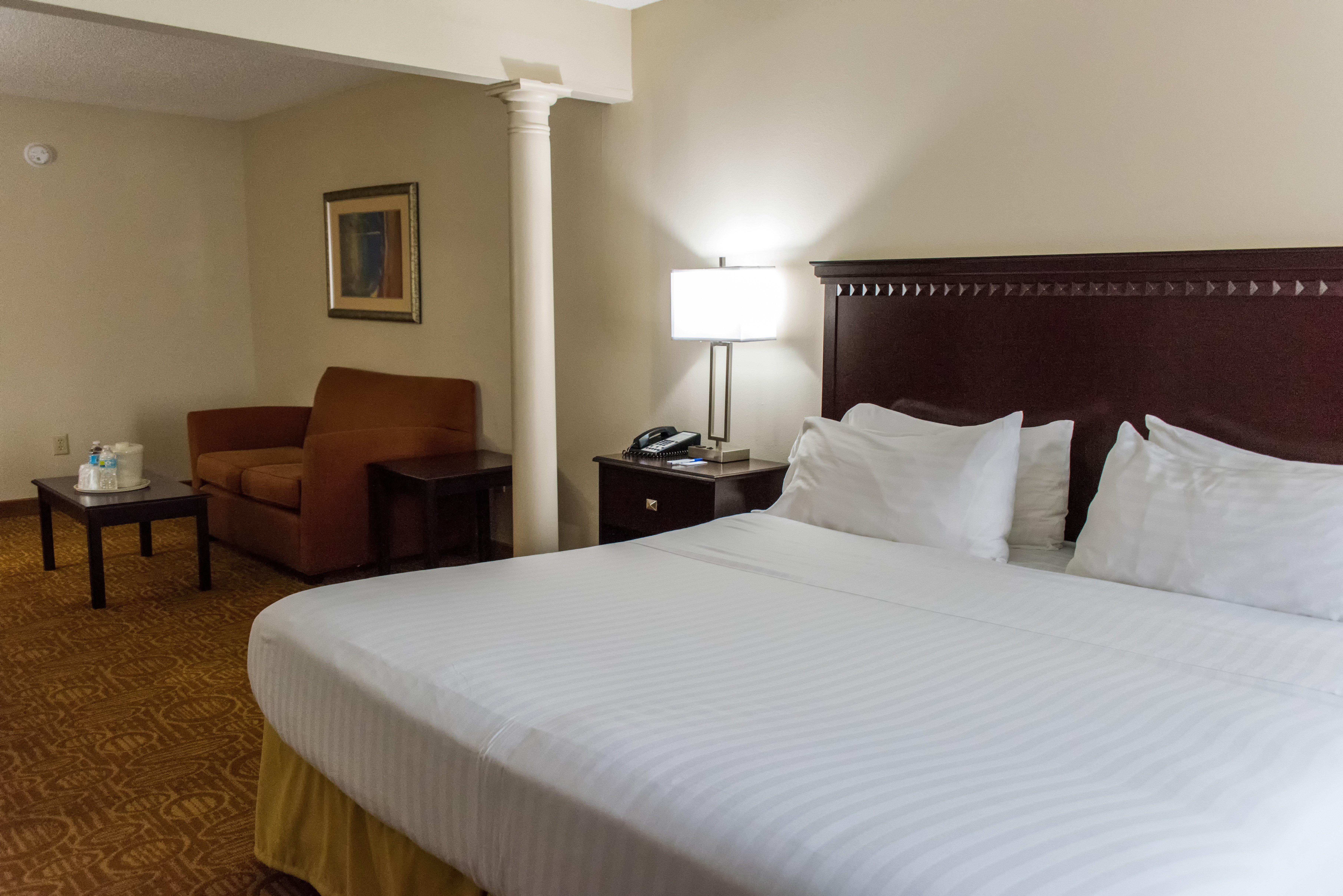 Holiday Inn Express Hotel & Suites Kinston By Ihg Exterior foto