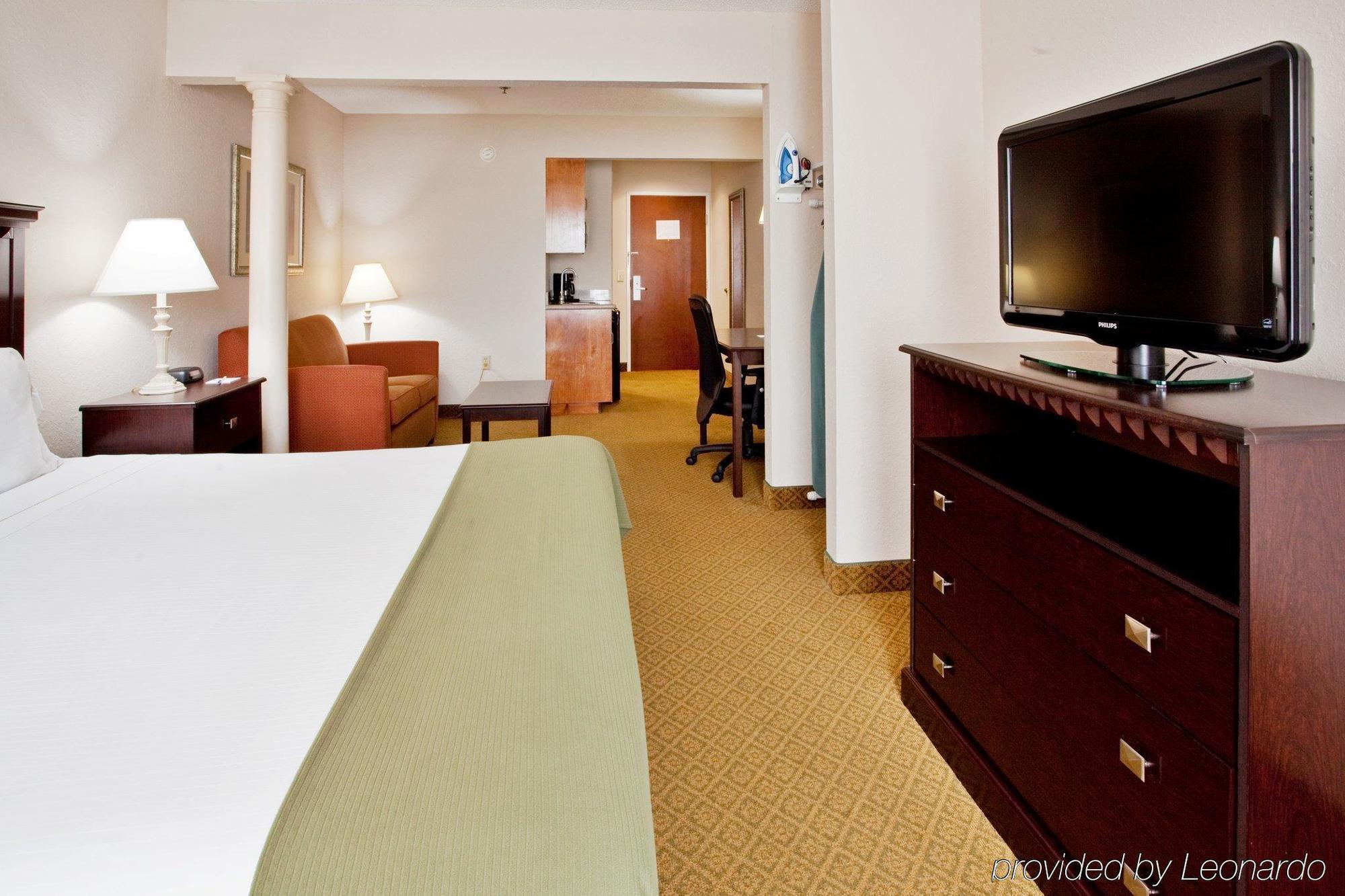 Holiday Inn Express Hotel & Suites Kinston By Ihg Zimmer foto